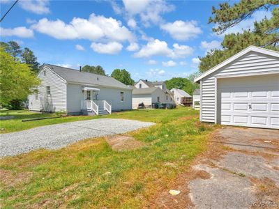 2001 Wakefield Avenue, House other with 2 bedrooms, 1 bathrooms and null parking in Colonial Heights VA | Image 2