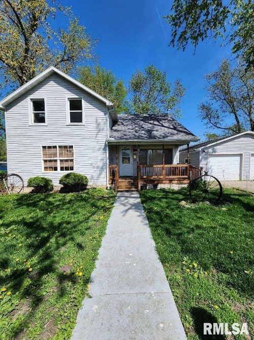 829 Oak St, Minonk, IL, 61760-1151 | Card Image