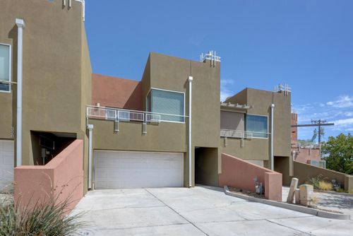 332 Valverde Dr Se, Albuquerque, NM, 87108-2727 | Card Image