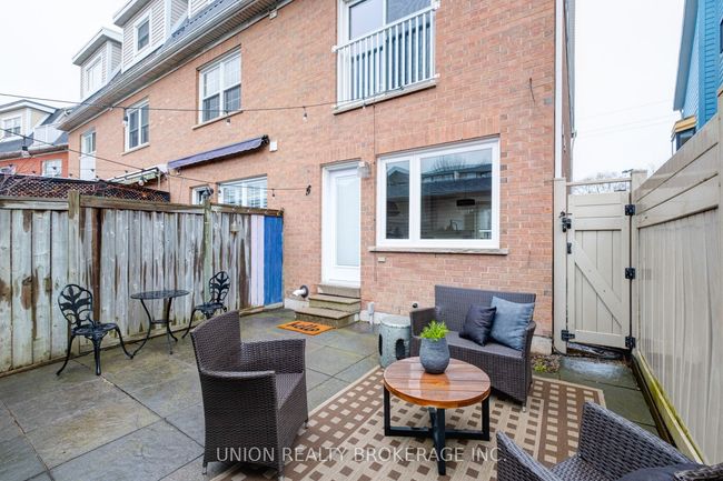 1872 Lake Shore Blvd E, House attached with 4 bedrooms, 3 bathrooms and null parking in Toronto ON | Image 18