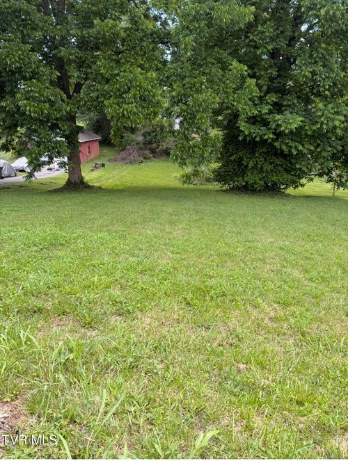 107 Holston View Drive, Bristol, TN, 37620 | Card Image