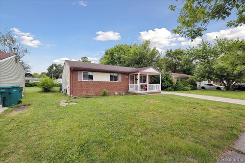 15447 Taft St, Romulus, MI, 48174-3233 | Card Image