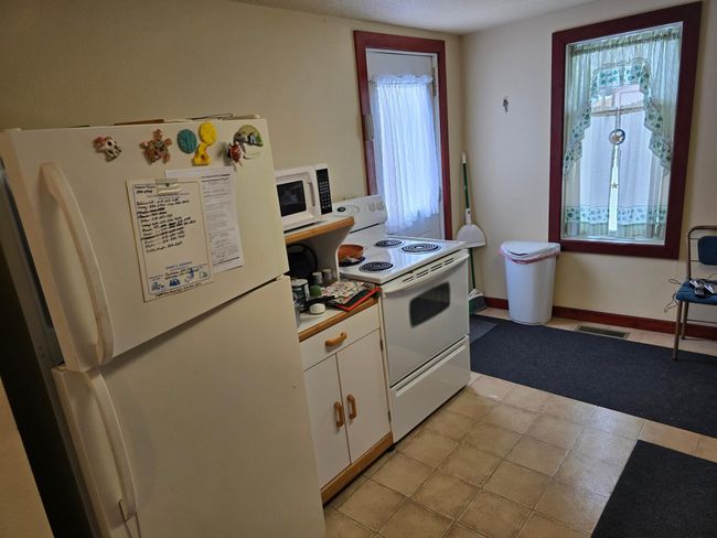 Kitchen view | Image 6