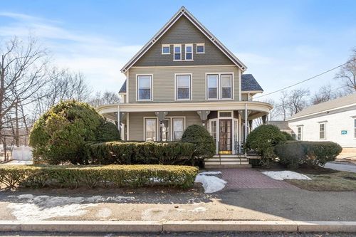 741 Salem St, Lynnfield, MA, 01940-2344 | Card Image