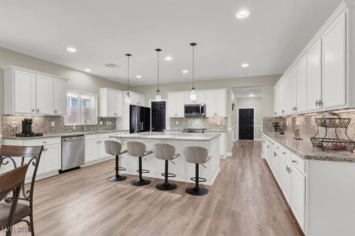 1405 Fantastic Ct, North Las Vegas, NV, 89081-2642 | Card Image