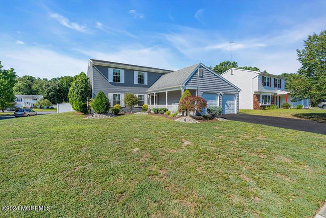 39 Honeysuckle Way, House other with 4 bedrooms, 3 bathrooms and null parking in Howell NJ | Image 52