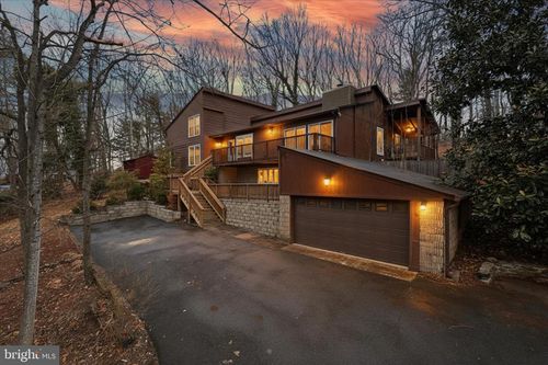 5196 Jackson Ct, WARRENTON, VA, 20187-4556 | Card Image