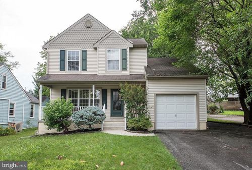 122 E Coulter Ave, COLLINGSWOOD, NJ, 08108-1211 | Card Image