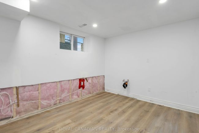 274 Ritson Rd N, House other with 5 bedrooms, 3 bathrooms and 3 parking in Oshawa ON | Image 18