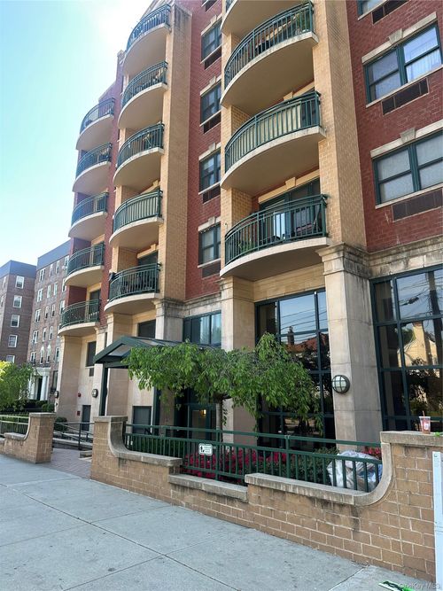 5e-14341 84th Drive, New York, NY, 11435 | Card Image