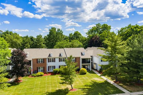 28-111 Cartwheel Ct, Washingtonville, NY, 10992-2219 | Card Image