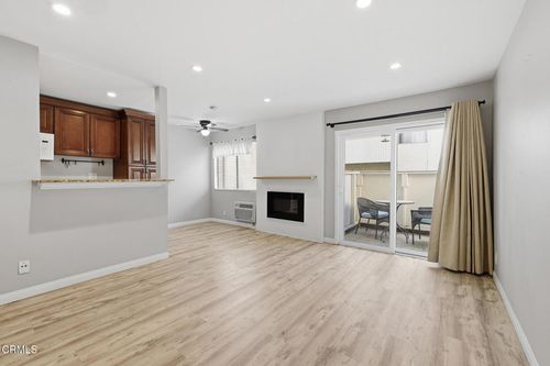 28947 Thousand Oaks Blvd, Agoura Hills, CA, 91301-2137 | Card Image