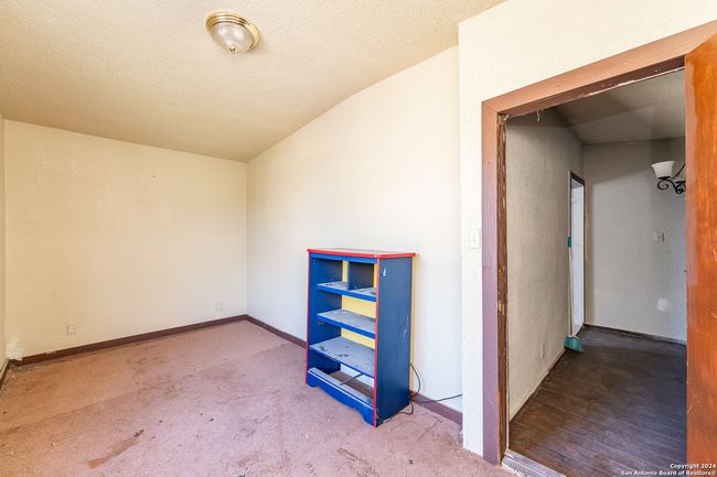 989 Oil Wl, Home with 3 bedrooms, 2 bathrooms and null parking in Pipe Creek TX | Image 34