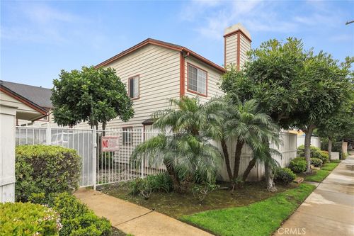 unit-a-25520 Dodge Ave, Harbor City, CA, 90710-3164 | Card Image