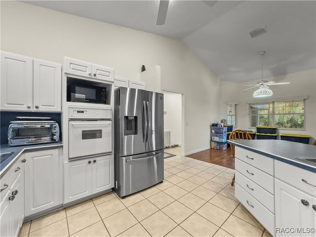 10 Patricia Rd, House other with 3 bedrooms, 3 bathrooms and 2 parking in Yankeetown FL | Image 8