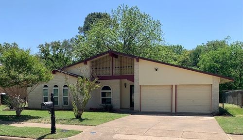 1724 Richmond Dr, Bedford, TX, 76022-7649 | Card Image