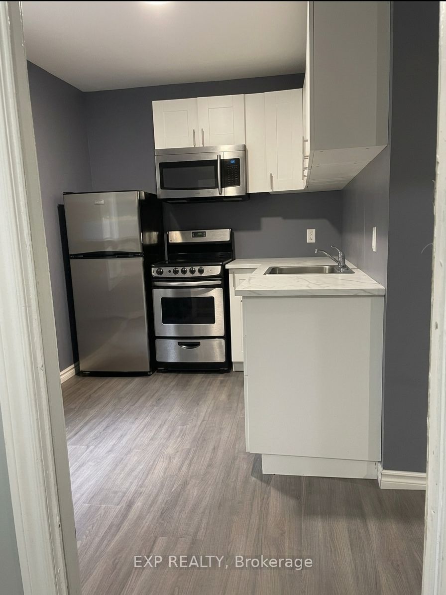 Residential Lease in Hamilton 4