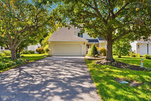 15 Constitution Dr, Glenmont, NY, 12077-3224 | Card Image