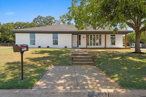 2113 Carverly Dr, Fort Worth, TX, 76112-7615 | Card Image