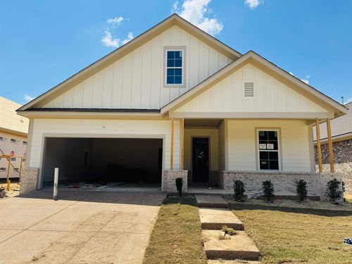 9947 Delphinium Dr N, Cordova, TN, 38018-7173 | Card Image