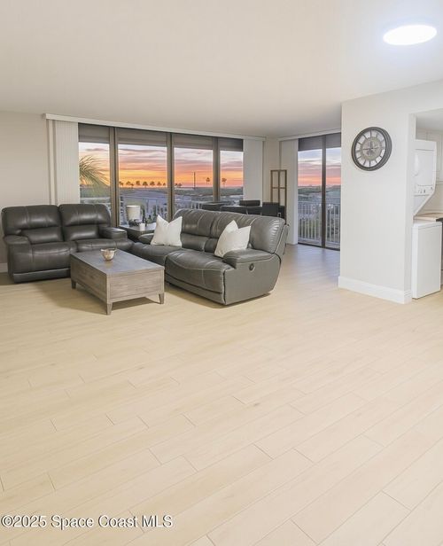 apt-401-877 N Highway A1a, Indialantic, FL, 32903-3057 | Card Image