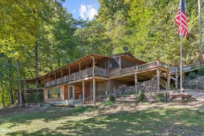 404 Sickler Road, House other with 1 bedrooms, 2 bathrooms and 6 parking in Hohenwald TN | Image 3