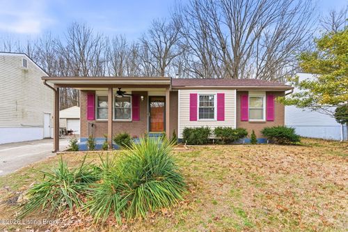 8702 Bost Ln, Louisville, KY, 40219-4816 | Card Image