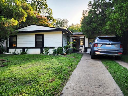 702 Jonathan Ln, Arlington, TX, 76010-3116 | Card Image