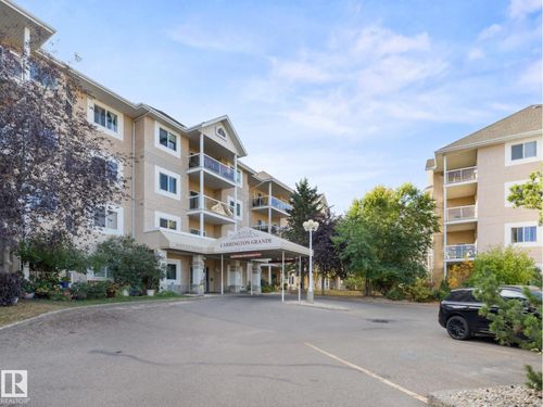 10511 42 Ave Nw, Edmonton, AB, T6J7G8 | Card Image