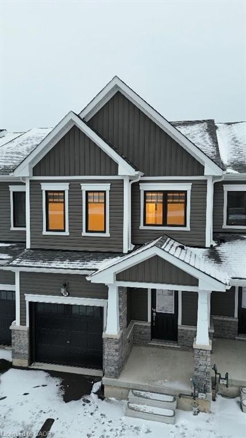 {{alt}} | Card Image