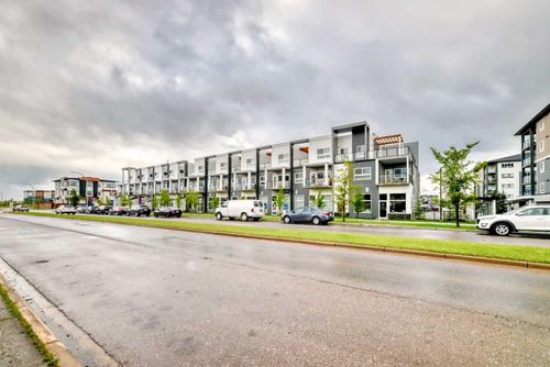 {{alt}} | Card Image