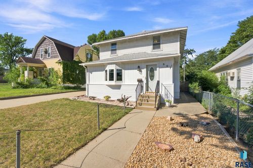 607 N Summit Ave Avenue, Sioux Falls, SD, 57104 | Card Image