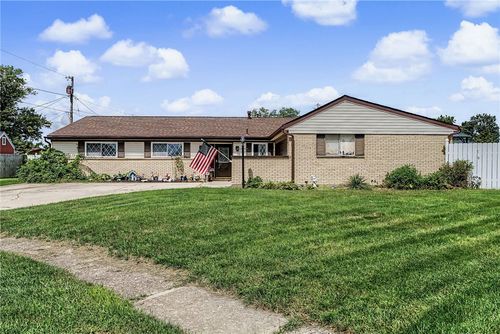 7013 Cologne Place, Huber Heights, OH, 45424 | Card Image