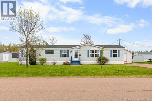 6 Sentier St, Moncton, NB, E1H3J7 | Card Image