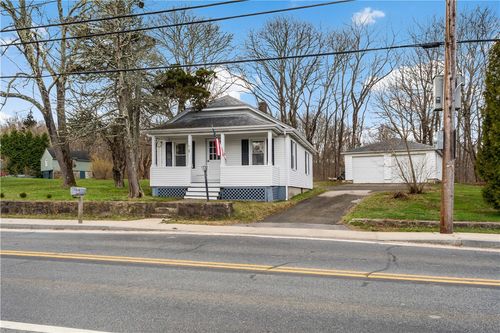 147 Church St, Bradford, RI, 02808-1608 | Card Image