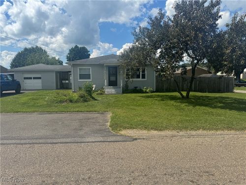 811 Belrock Ave, Belpre, OH, 45714-1341 | Card Image