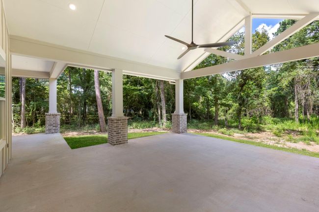 Your favorite room all will be the huge outdoor living space with vaulted ceiling and outdoor kitchen! | Image 35