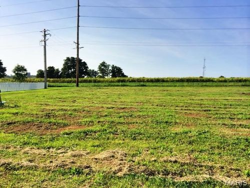 504 Bluff Meadows Dr, Valmeyer, IL, 62295-3254 | Card Image