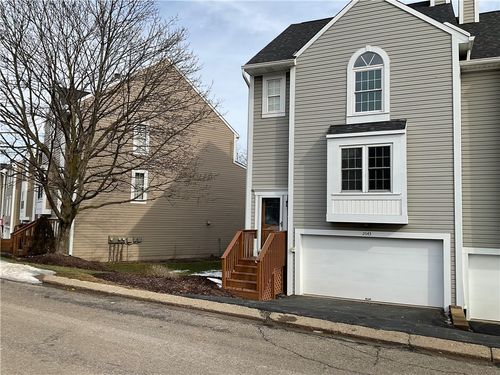 2643 Hunters Point Dr, Wexford, PA, 15090-7635 | Card Image