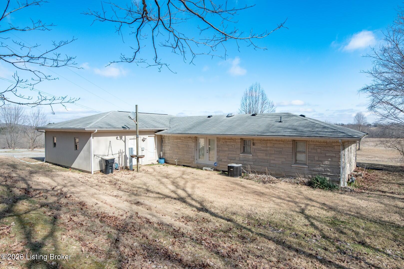 Residential in Leitchfield 5