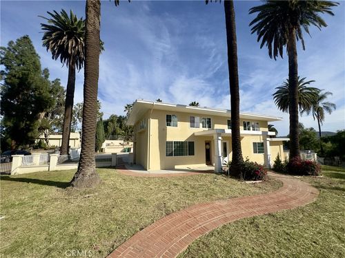 1607 Cherokee Rd, Corona, CA, 92881-4122 | Card Image