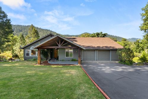 5475 Averill Dr, Grants Pass, OR, 97526-4123 | Card Image