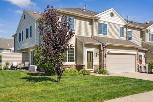 581 85th St, West Des Moines, IA, 50266-8559 | Card Image