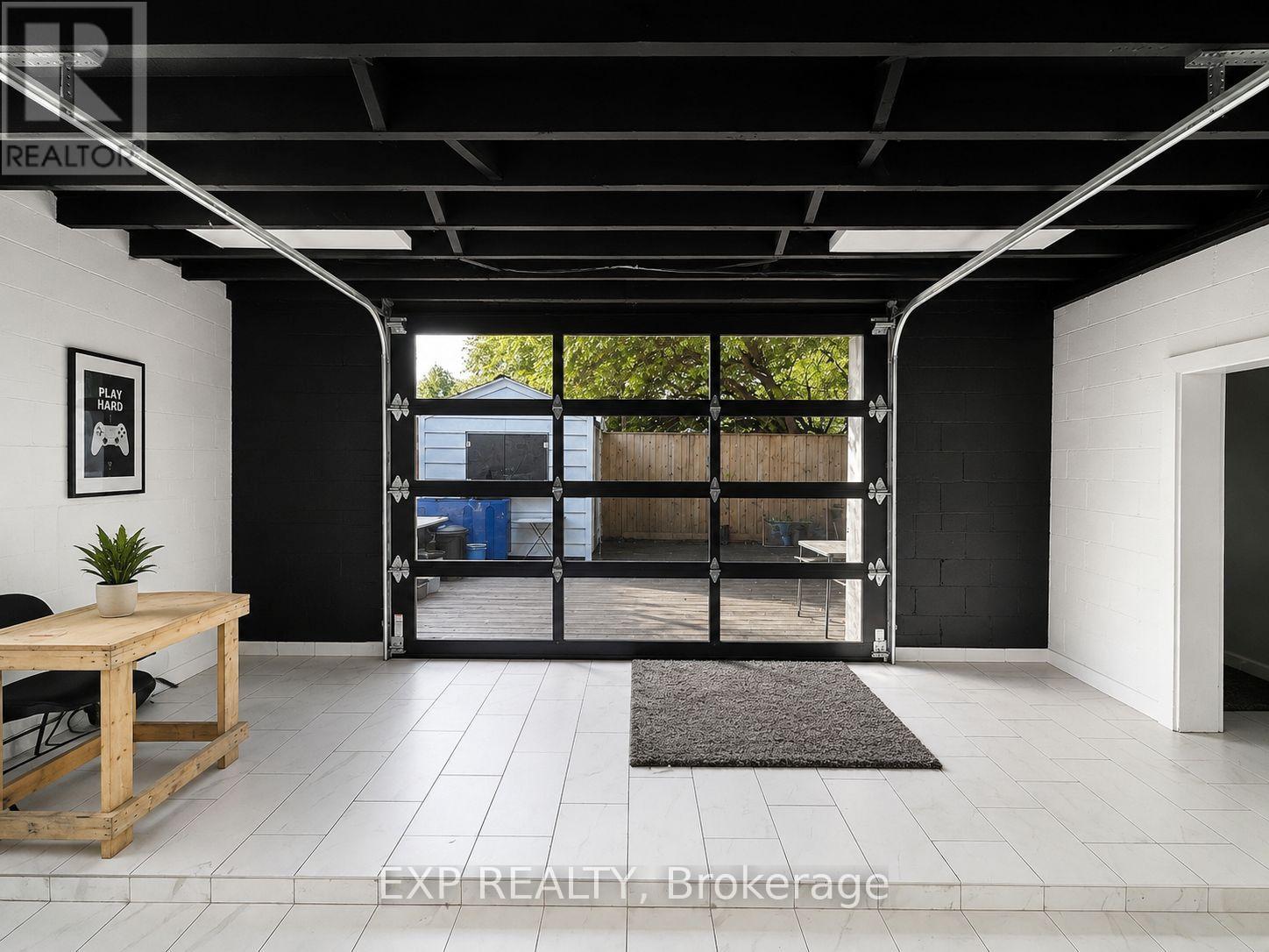 Commercial Lease in London East (East K) 4