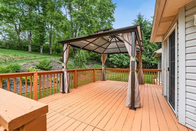 260 Fox Meadow Dr, House other with 4 bedrooms, 4 bathrooms and 2 parking in Wexford PA | Image 29