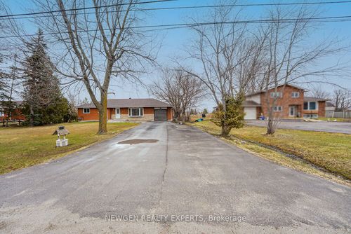 9049 Dublin Line, Milton, ON, L9T2X7 | Card Image