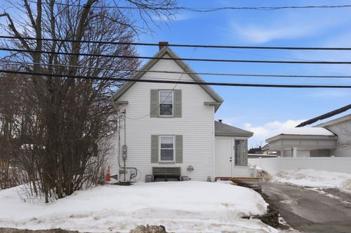47 Carroll St, Pittsfield, NH, 03263-3301 | Card Image