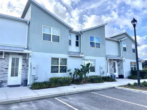 8004 Formosa Valley Pl, KISSIMMEE, FL, 34747 | Card Image