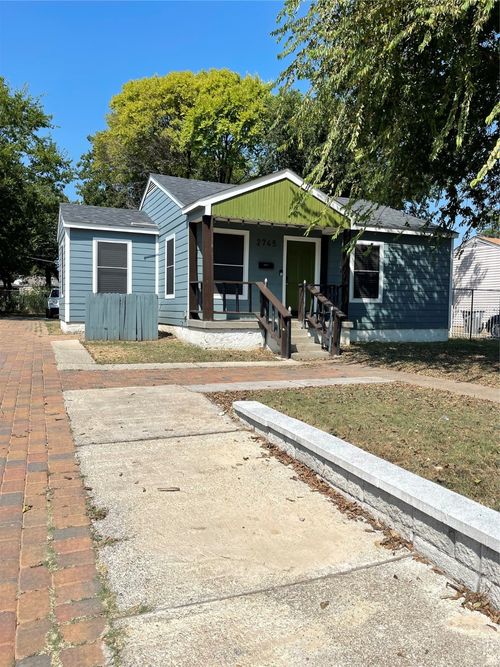 2745 Canary Dr, Dallas, TX, 75216-4728 | Card Image