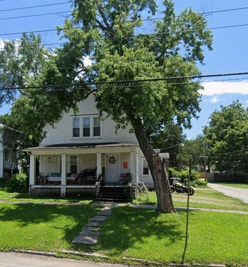 410 W 2nd St, Ottawa, KS, 66067-2112 | Card Image